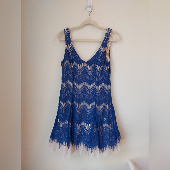 B. Darlin Lace and Tulle Fit and Flare Dress, Size 9/10 - Picture 3 of 9